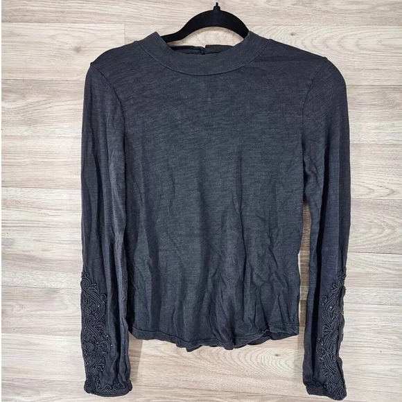 Free People We the Free Dark Gray Embroidered Beaded Long Sleeve Top XS - Picture 1 of 7
